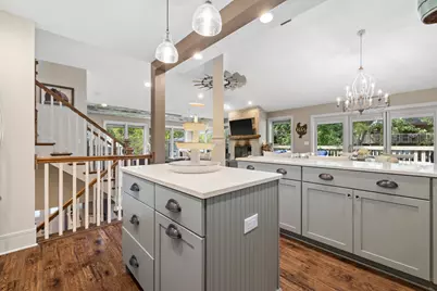 603  Knollwood Cir #A, Fontana, WI 53125 - Photo 15