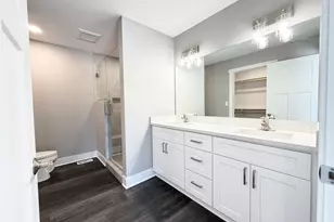 4749 Piper Ln, Racine, WI 53403 - Photo 9