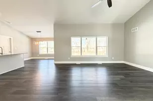 4749 Piper Ln, Racine, WI 53403 - Photo 5