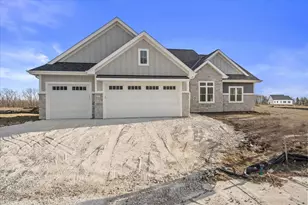 N66W20955 Sweet Clover Dr, Menomonee Falls, WI 53051 - Photo 41