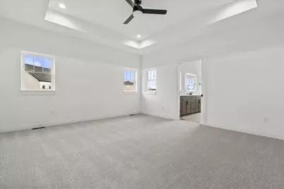 N66W20955  Sweet Clover Dr, Menomonee Falls, WI 53051 - Photo 17