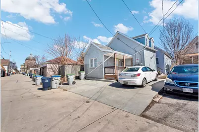 2477 S 6th St #2477A, Milwaukee, WI 53215 - Photo 7