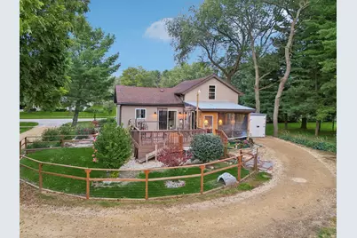 239  Nelson St, Sharon, WI 53585 - Photo 5