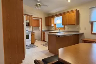 62 E Sedgemeadow St, Elkhorn, WI 53121 - Photo 7