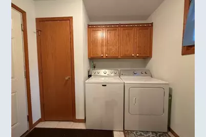 62 E Sedgemeadow St, Elkhorn, WI 53121 - Photo 9