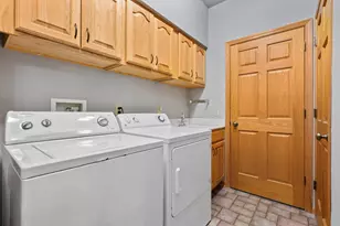 439 92nd St, Racine, WI 53126 - Photo 27