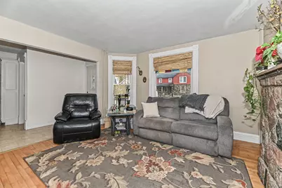 127  Clark St, Pewaukee, WI 53072 - Photo 5