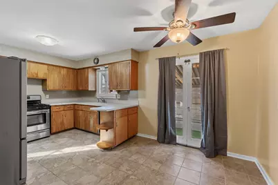 3235 N 95th St, Milwaukee, WI 53222 - Photo 11