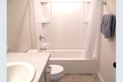 1023  McNish Ct, Sheboygan Falls, WI 53085 - Photo 5