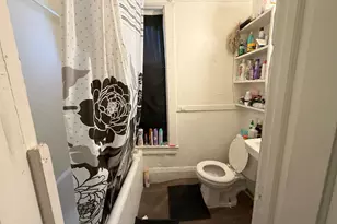 2421 W Scott St, Milwaukee, WI 53204 - Photo 15