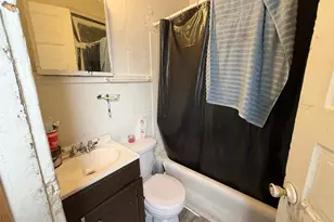 2421 W Scott St, Milwaukee, WI 53204 - Photo 21