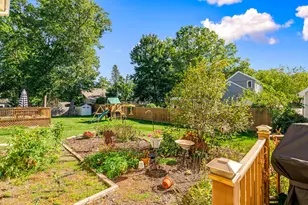 631 E Wilson St, Oconomowoc, WI 53066 - Photo 47