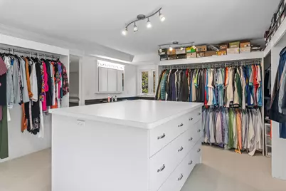 14220  Hillside Rd, Elm Grove, WI 53122 - Photo 21