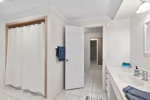 14220 Hillside Rd, Elm Grove, WI 53122 - Photo 33