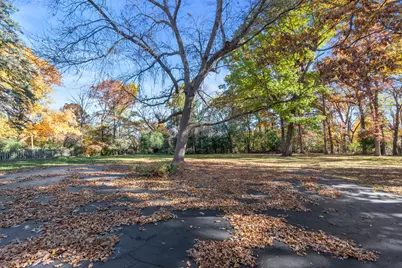 14220  Hillside Rd, Elm Grove, WI 53122 - Photo 51