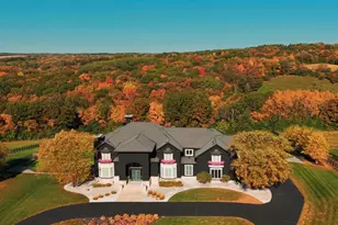 S17W28902 Price Ct, Genesee, WI 53188 - Photo 37