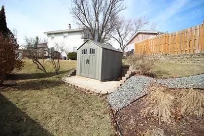 9830 W Plainfield Ave, Greenfield, WI 53228 - Photo 45