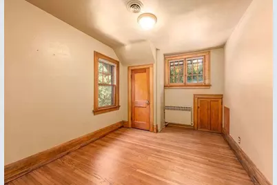 824 N 66th St, Wauwatosa, WI 53213 - Photo 21