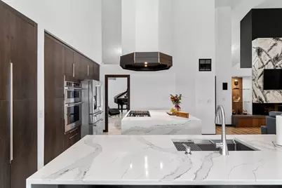 402  Wild Oak Dr, Manitowoc, WI 54220 - Photo 27