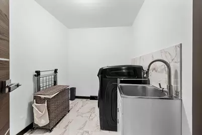 402  Wild Oak Dr, Manitowoc, WI 54220 - Photo 55