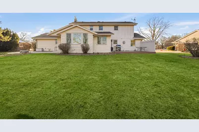 11116 N Riverland Ct, Mequon, WI 53092 - Photo 27