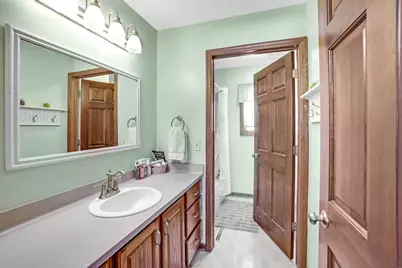 N52W16073  Bette Dr, Menomonee Falls, WI 53051 - Photo 23