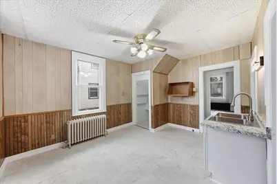 1429 S 9th St, Sheboygan, WI 53081 - Photo 11