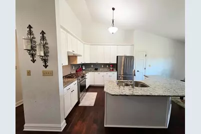 W172N10110  Woodbridge Ln, Germantown, WI 53022 - Photo 11