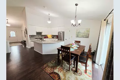 W172N10110  Woodbridge Ln, Germantown, WI 53022 - Photo 9