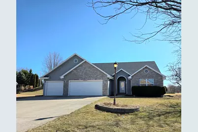 W172N10110  Woodbridge Ln, Germantown, WI 53022 - Photo 1