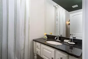 13700 N Riverland Rd, Mequon, WI 53097 - Photo 17