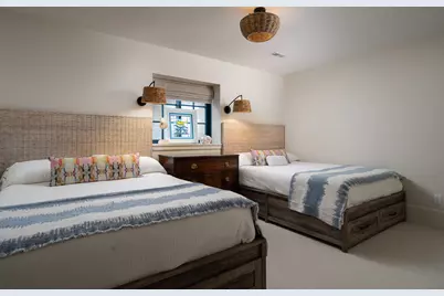 13700 N Riverland Rd, Mequon, WI 53097 - Photo 43