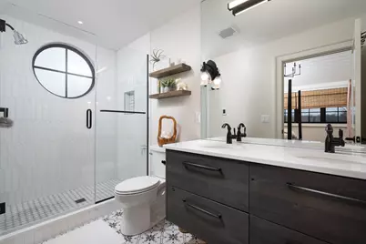 13700 N Riverland Rd, Mequon, WI 53097 - Photo 37