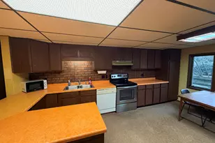 1008 Parkway Blvd, Two Rivers, WI 54241 - Photo 3