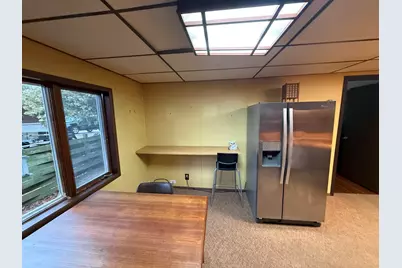 1008  Parkway Blvd, Two Rivers, WI 54241 - Photo 5