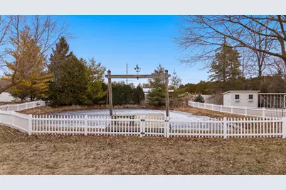 2237  Washington Ave, Cedarburg, WI 53012 - Photo 97