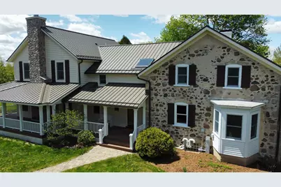 2237  Washington Ave, Cedarburg, WI 53012 - Photo 5