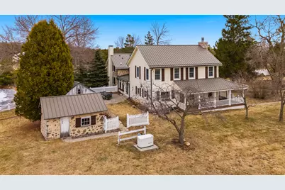 2237  Washington Ave, Cedarburg, WI 53012 - Photo 79