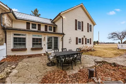 2237  Washington Ave, Cedarburg, WI 53012 - Photo 81