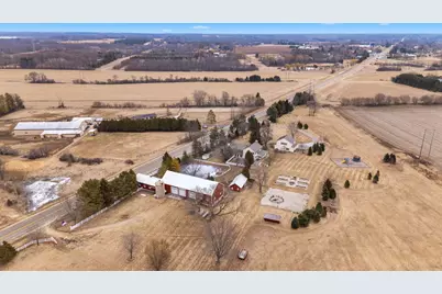 2237  Washington Ave, Cedarburg, WI 53012 - Photo 109