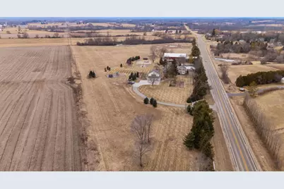 2237  Washington Ave, Cedarburg, WI 53012 - Photo 113