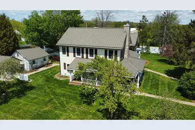2237  Washington Ave, Cedarburg, WI 53012 - Photo 9