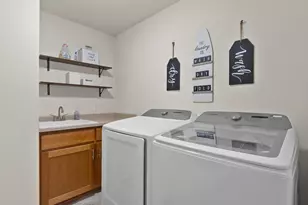 558 Pickett St St, Plymouth, WI 53073 - Photo 13