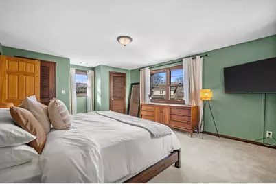 8202 W Woodland Ave, Wauwatosa, WI 53213 - Photo 29