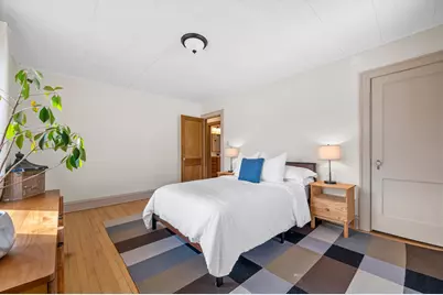 8202 W Woodland Ave, Wauwatosa, WI 53213 - Photo 21