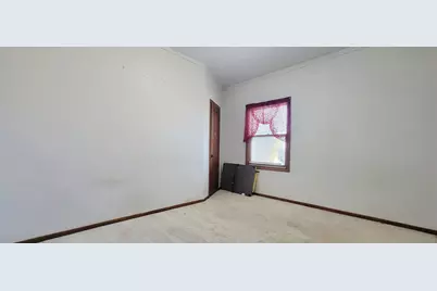 636 N 25th St, Sheboygan, WI 53081 - Photo 11