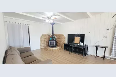 636 N 25th St, Sheboygan, WI 53081 - Photo 3