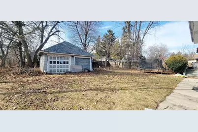 636 N 25th St, Sheboygan, WI 53081 - Photo 21
