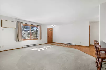 601  Barrington Ct #D, West Bend, WI 53095 - Photo 9