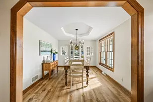 N51W16948 Fair Oak Pkwy, Menomonee Falls, WI 53051 - Photo 9